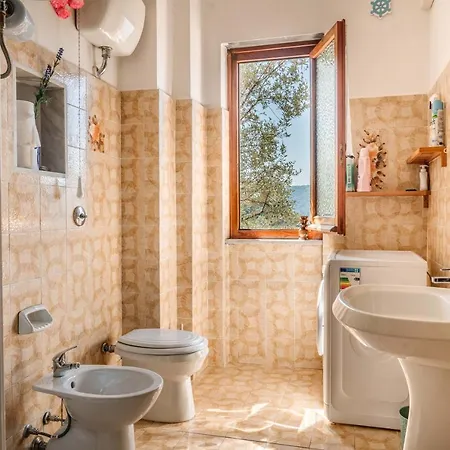 Turri House--- Wifi -garden-parking -balcony