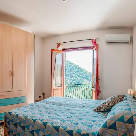 Holiday home Turri House--- Wifi -garden-parking -balcony
